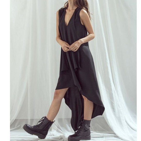 Black V-Neck Draped Sleeveless High Low Dress - Picture 4 of 6